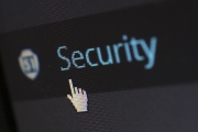 Zle uchopená kybernetická bezpečnosť môže firmu stáť až 300 000 eur