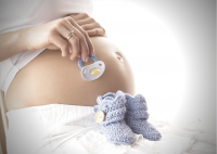 Tehotné ženy a čerstvé matky majú nárok na návštevy pôrodnej asistentky