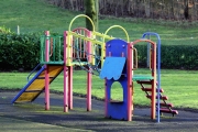 Vláda odsúhlasila pravidlá na zvyšovanie bezpečnosti detských ihrísk